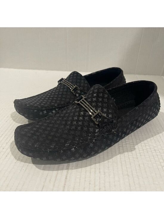 Chuxx Other - Men’s Chuxx Checkered Black Velvet Loafers Size 8.5 US!
